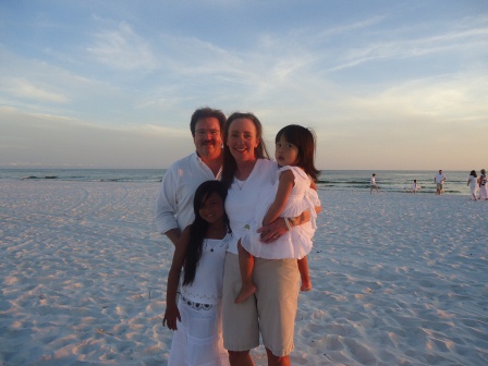 Kasen, Karis, Daddy and Mommy on the beach